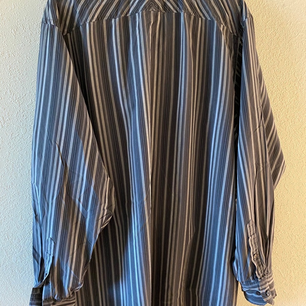 Long sleeve dress shirt